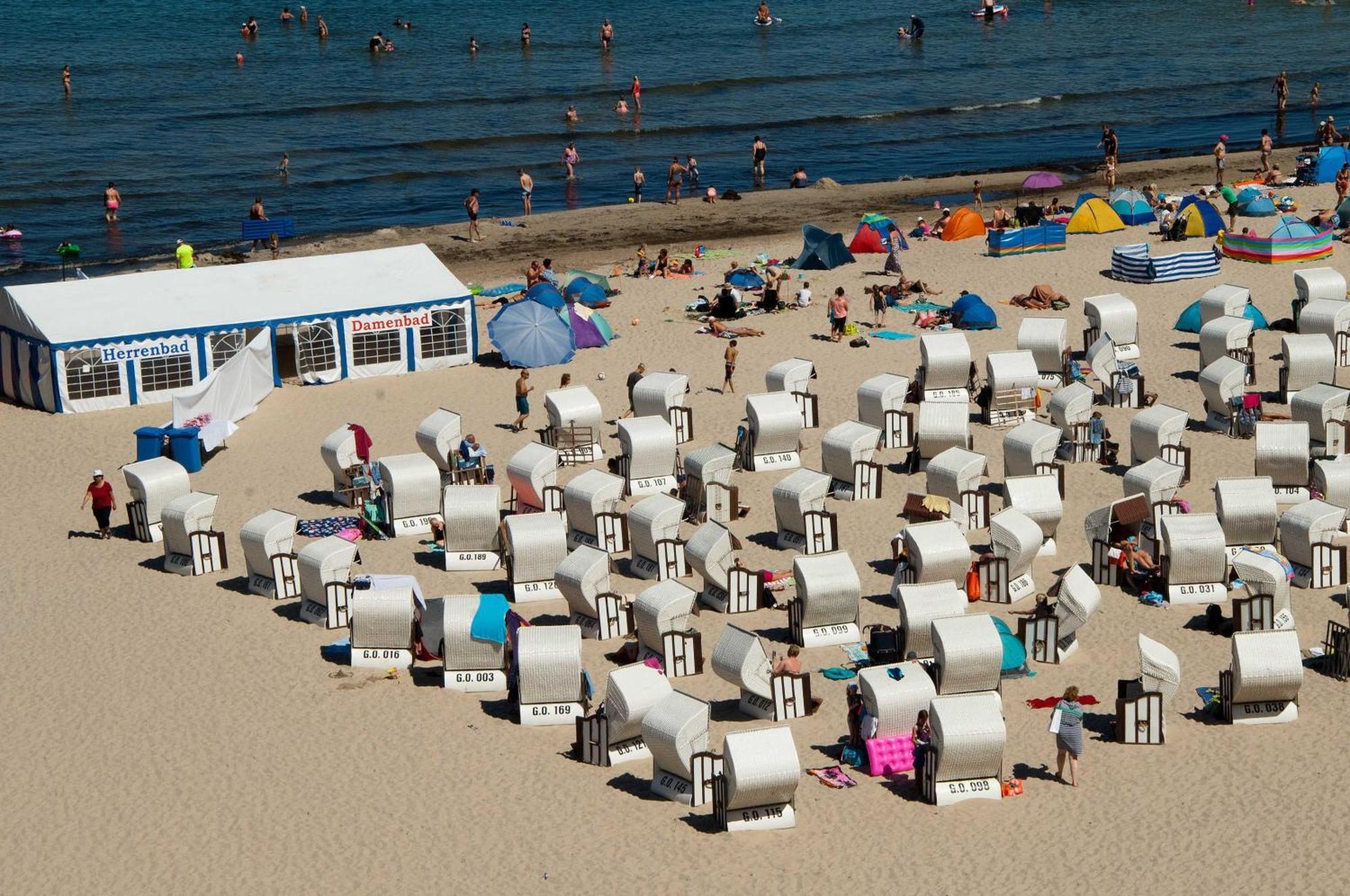 Haus Baltic 12 Mit Balkon - Zentrale Lage Im Ostseebad Sellin Esterno foto